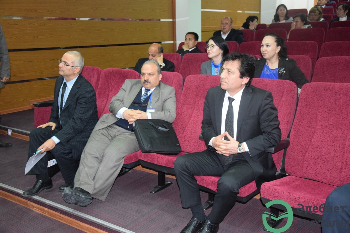 Халықаралық әлеуметтік ғылымдар конгресі: ІІІ Түркістан форумы  - фото 25 - adebiportal.kz