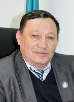 Есенқұл Жақыпбеков 