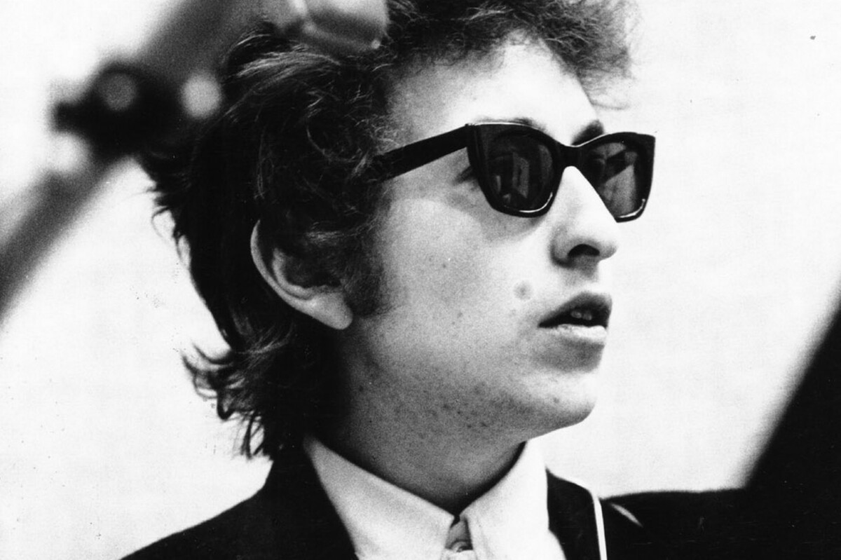 Әнші Боб Дилан Нобель сыйлығын алуға бармайды - adebiportal.kz