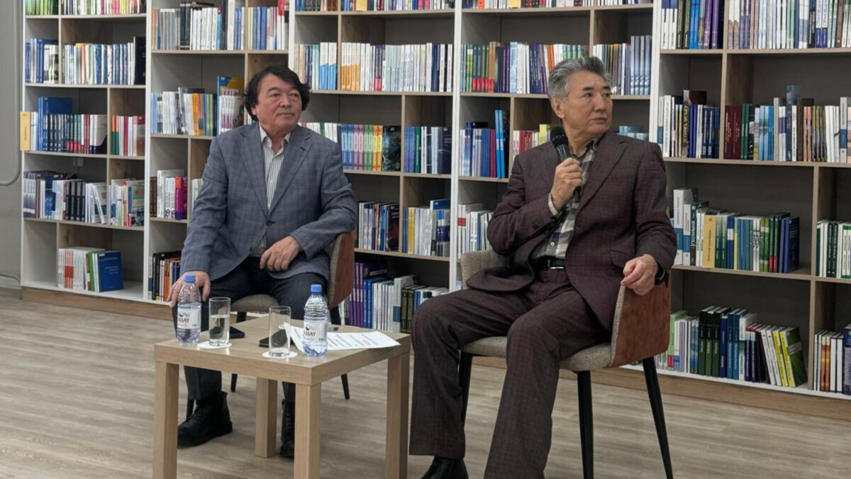 Жазушы Асқар Алтайдың студенттермен кездесуі өтті - adebiportal.kz