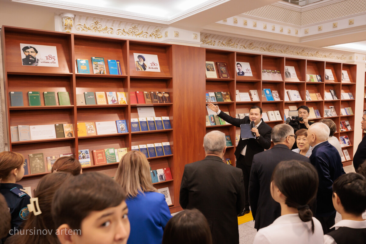 «Тарихтан тағылым» атты кітап көрмесі - adebiportal.kz