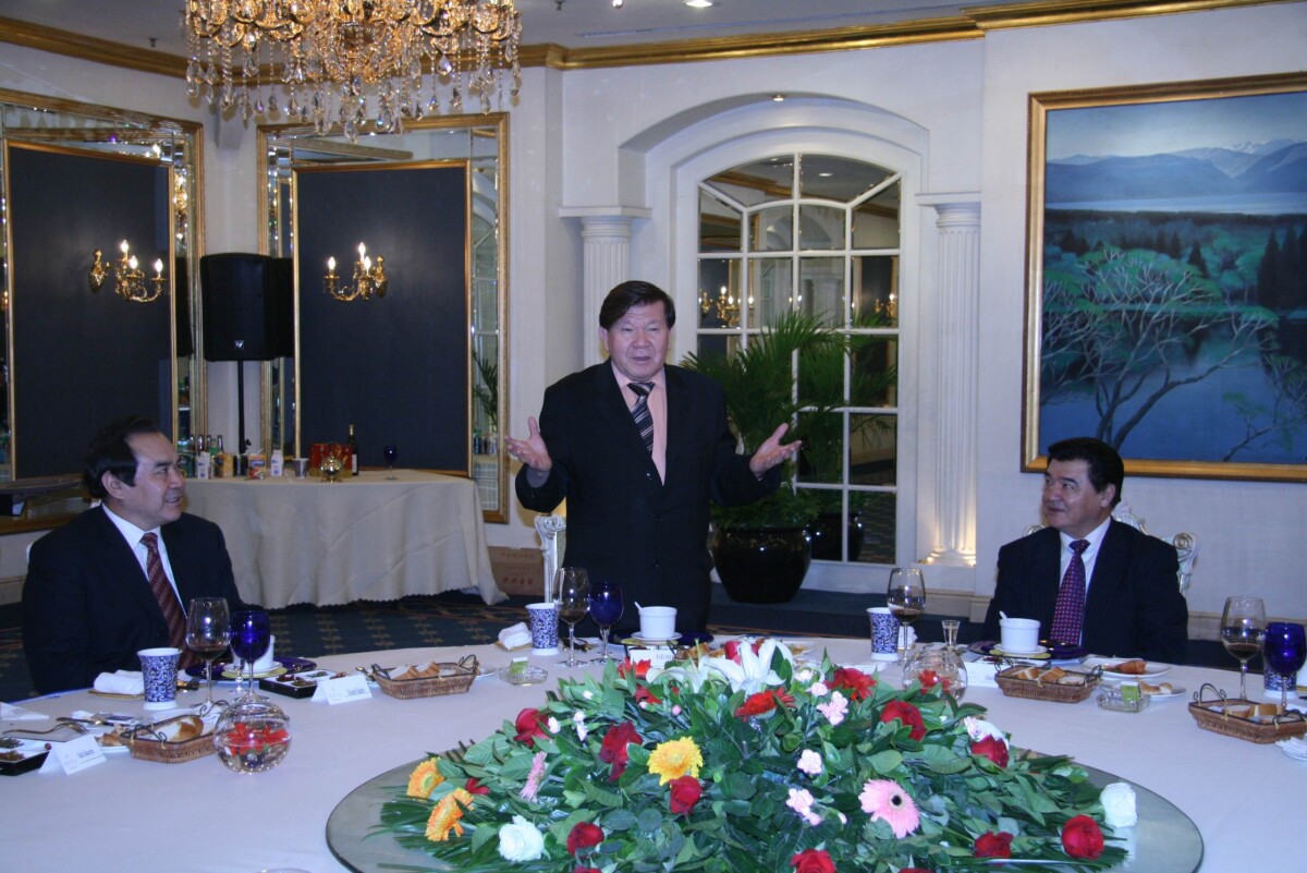 Қалиакбар Үсемханұлы. Шахановтың Шыңжаңға сапары - adebiportal.kz