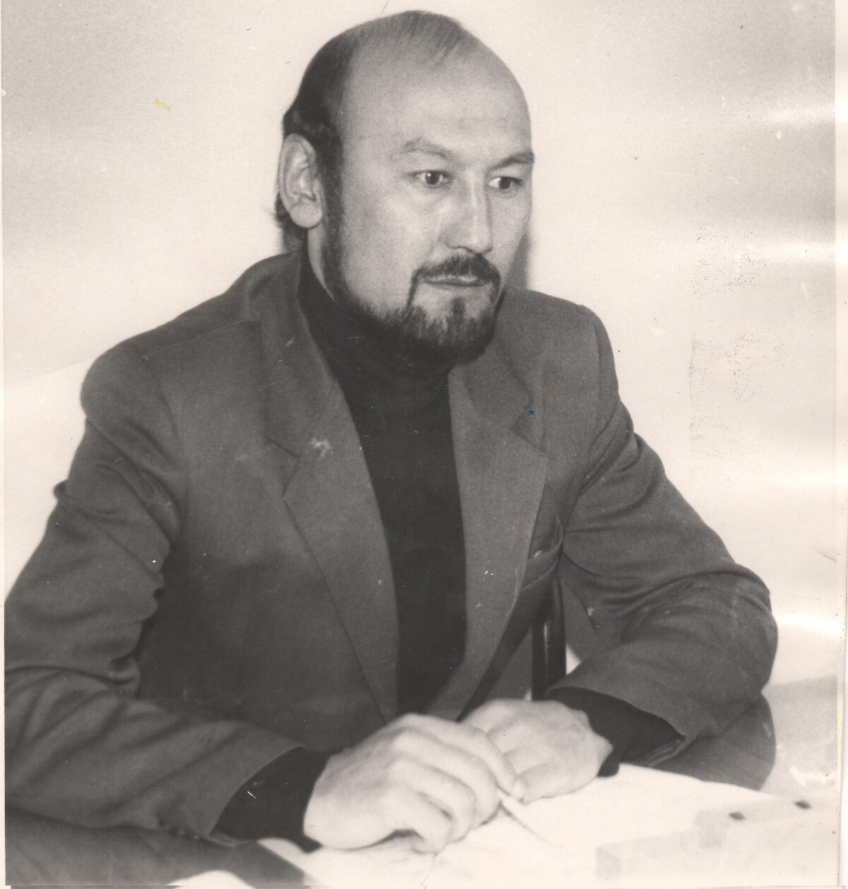 Серік Жұмабекұлы. Біз бақытсыз емеспіз - adebiportal.kz