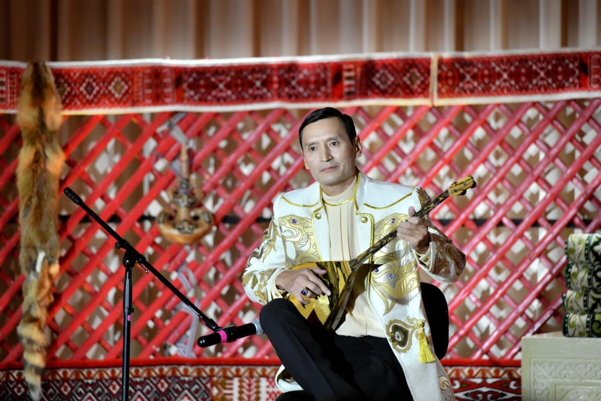 «Сарыжайлау»: күймен тыныстаған кеш - adebiportal.kz