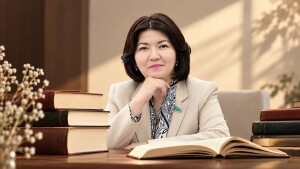 Жулдыз Сүлейменова назвала 3 книги, которые должен прочитать каждый