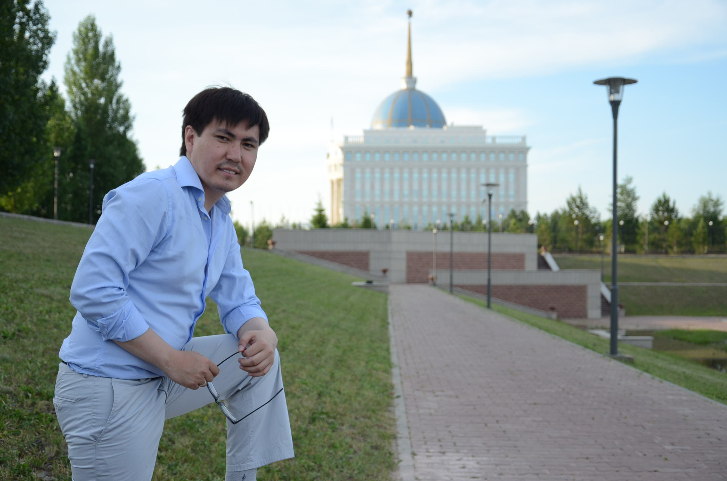 «Әдеби Астана» – Ерлан Жүніс - фото 5 - adebiportal.kz