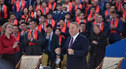 Нурсултан Назарбаев отметил роль театров страны   - adebiportal.kz