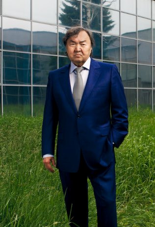 Suleimenov Olzhas 