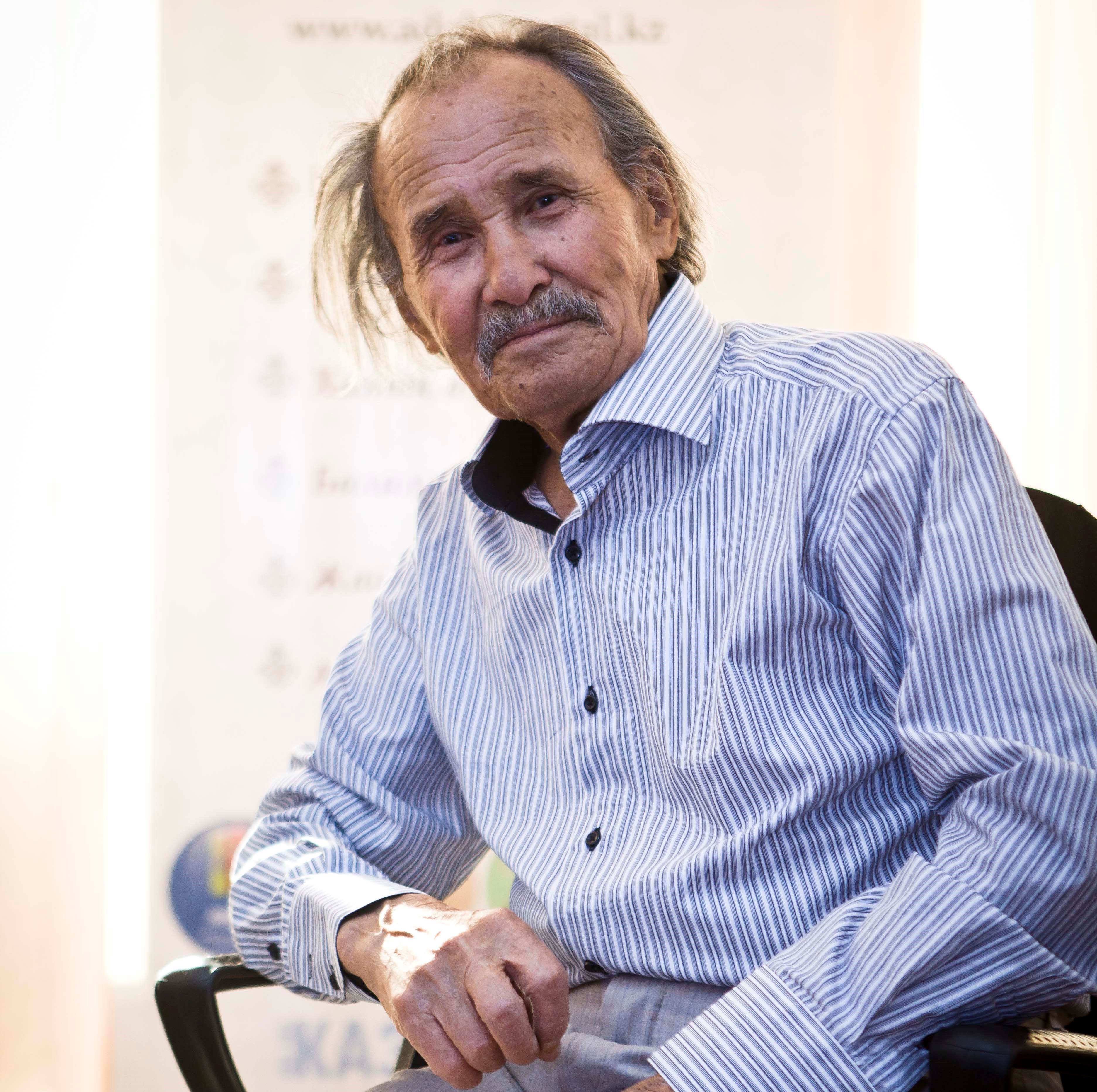 Табыл Құлыяс 