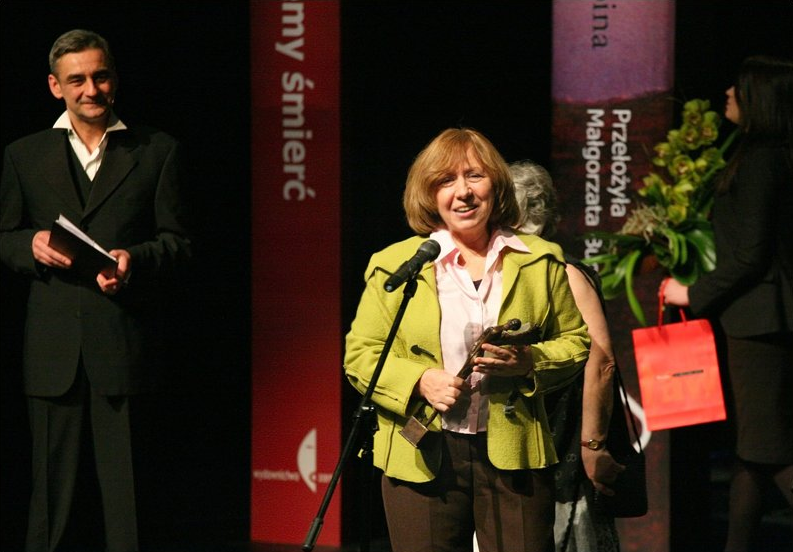 Svetlana Alexievich - фото 27 - adebiportal.kz
