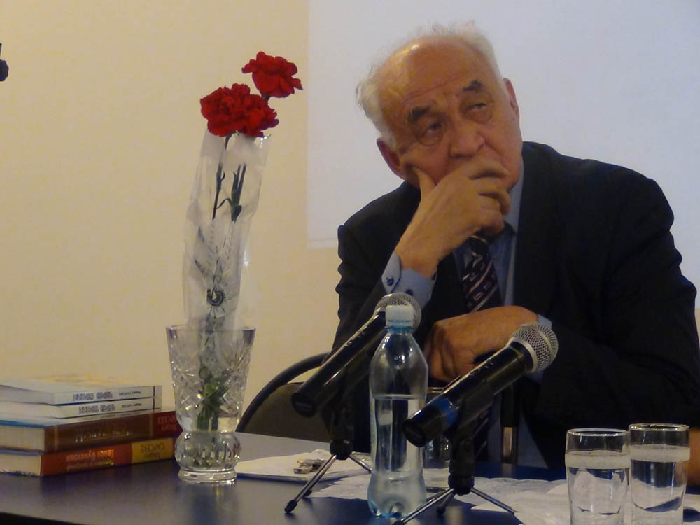 Сарсеке Медеу 