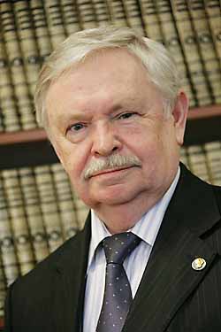 Альберт Лиханов 