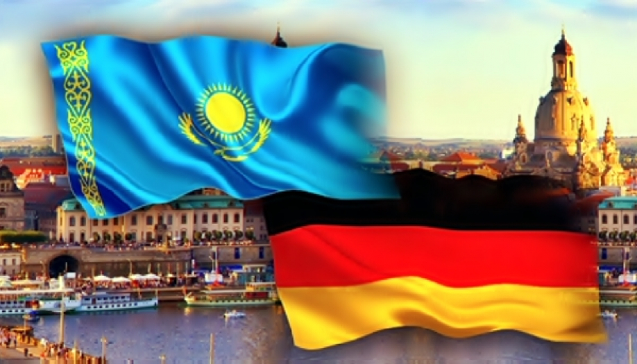Германия мен. Германия Казахстан. Флаг Казахстана и Германии. Немцы в Казахстане флаг. Дружба Казахстан Германия.